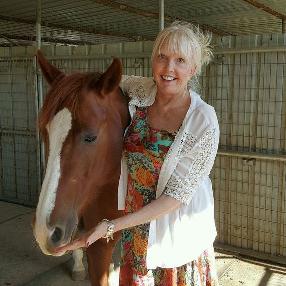 Meet your Posher, Cindi - Picture 1 of 1